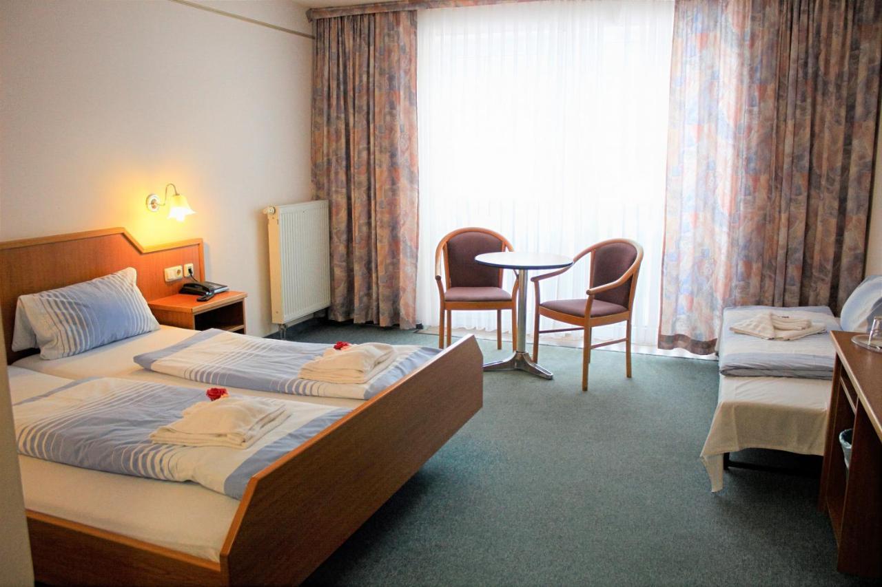 Waldhotel Feldbachtal Neuhaus am Rennweg Luaran gambar