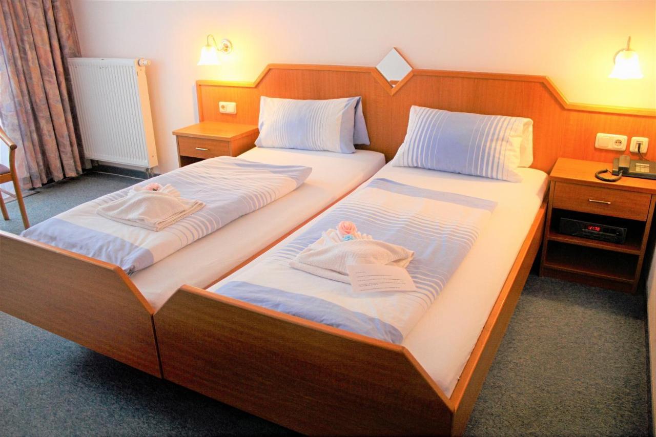 Waldhotel Feldbachtal Neuhaus am Rennweg Luaran gambar