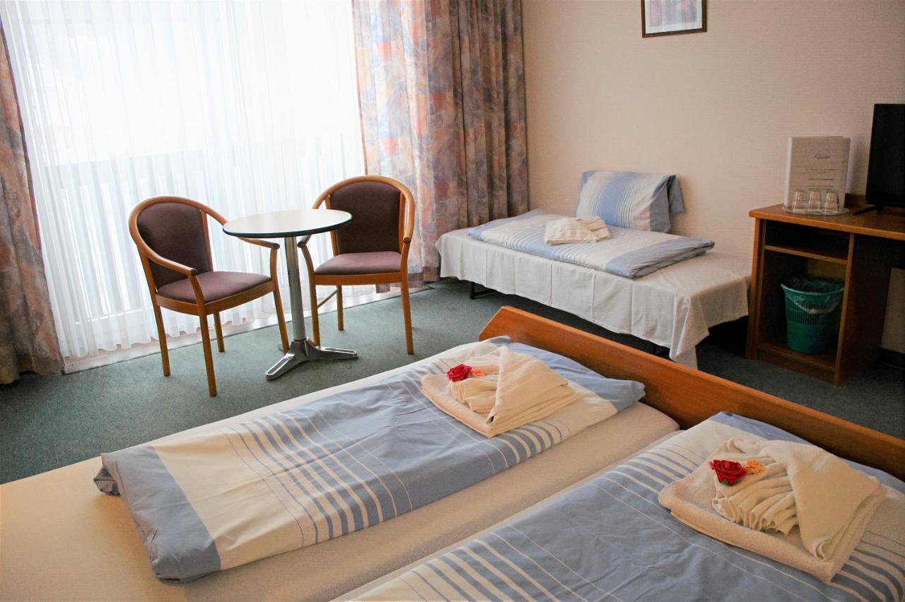 Waldhotel Feldbachtal Neuhaus am Rennweg Luaran gambar